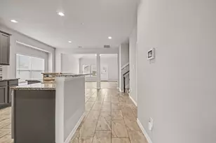 110 Kelly St, Angleton, TX 77515 - Photo 9