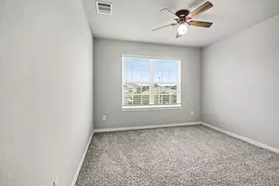 110 Kelly St, Angleton, TX 77515 - Photo 25
