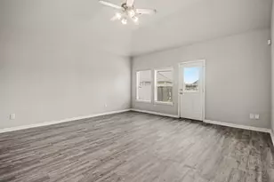 110 Kelly St, Angleton, TX 77515 - Photo 13