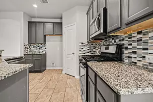 110 Kelly St, Angleton, TX 77515 - Photo 11