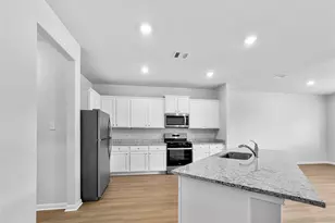 2510 Green Jasper Dr, Iowa Colony, TX 77583 - Photo 5