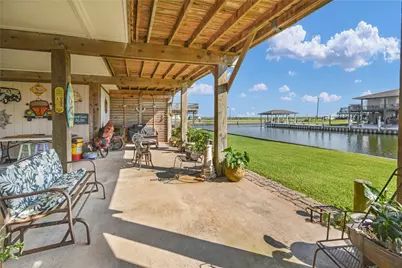 115 Driftwood Road, Freeport, TX 77541 - Photo 3