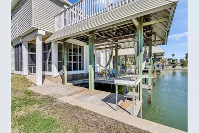 16627 Bayfront Drive, Jamaica Beach, TX 77554 - Photo 5