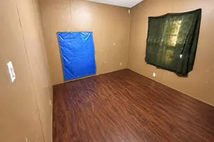 2910 Fairbanks St, Houston, TX 77026 - Photo 7
