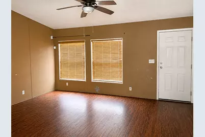 2910 Fairbanks Street, Houston, TX 77026 - Photo 5