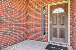 218 Lexington Ave, Clute, TX 77531 - Photo 3