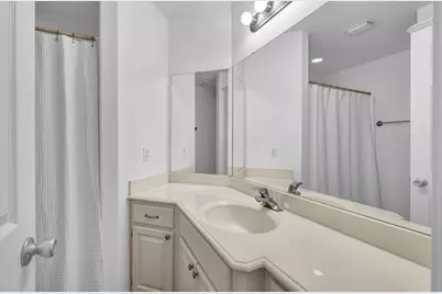 218 Lexington Avenue, Clute, TX 77531 - Photo 21