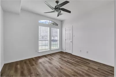 218 Lexington Avenue, Clute, TX 77531 - Photo 23