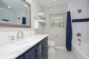7926 Ridgeview Dr, Houston, TX 77055 - Photo 15