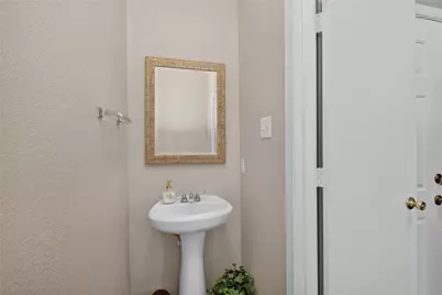 1633 Nichole Woods Drive, Houston, TX 77047 - Photo 11