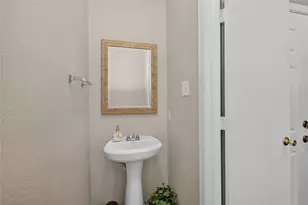 1633 Nichole Woods Dr, Houston, TX 77047 - Photo 11