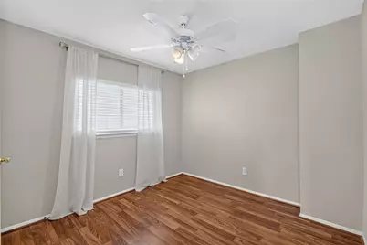 1633 Nichole Woods Drive, Houston, TX 77047 - Photo 33