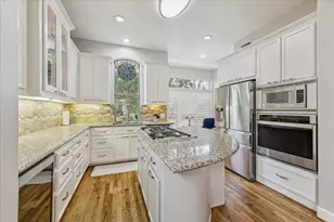 544 Bomar St, Houston, TX 77006 - Photo 25