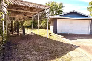 305 Gaywood Ln, Somerville, TX 77879 - Photo 13