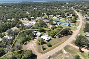 305 Gaywood Ln, Somerville, TX 77879 - Photo 17