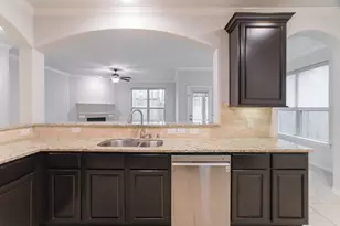 11 Sawbridge Cir, The Woodlands, TX 77389 - Photo 11