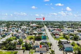 710 35th St, Galveston, TX 77550 - Photo 25