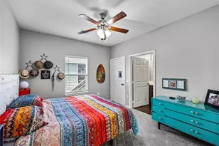 710 35th St, Galveston, TX 77550 - Photo 3