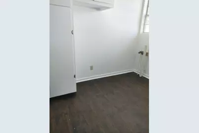 105 Azalea Avenue, Orange, TX 77630 - Photo 7