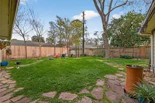 13319 Pinerock Ln, Houston, TX 77079 - Photo 39