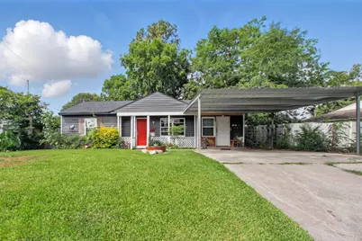603 Briarwood Drive, Baytown, TX 77520 - Photo 3