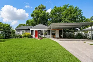 603 Briarwood Dr, Baytown, TX 77520 - Photo 1