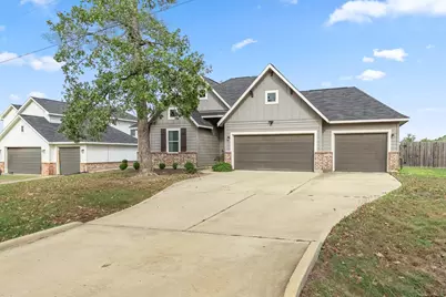 38466 Park View Drive, Hempstead, TX 77445 - Photo 1