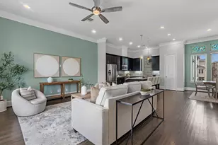 1010 W 24th St, Houston, TX 77008 - Photo 9