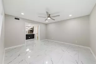 515 Tallowood Rd, Houston, TX 77024 - Photo 9