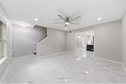 515 Tallowood Road #15, Houston, TX 77024 - Photo 9