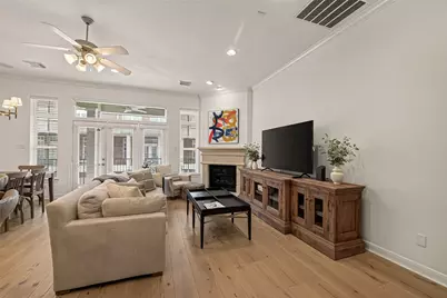 15 Islewood Boulevard, The Woodlands, TX 77380 - Photo 5