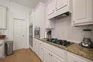 15 Islewood Blvd, The Woodlands, TX 77380 - Photo 13