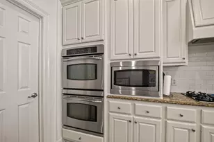 15 Islewood Blvd, The Woodlands, TX 77380 - Photo 15
