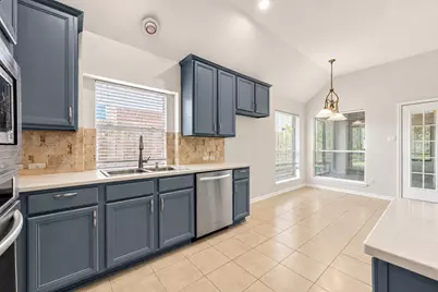 12214 Aspen Lane, Stafford, TX 77477 - Photo 9