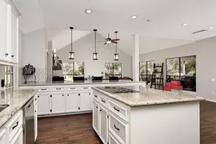 44 Lake Forest Cir, Conroe, TX 77384 - Photo 13