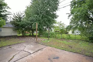 10338 Flaxman St, Houston, TX 77029 - Photo 5