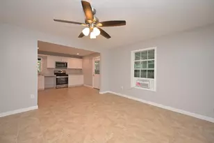 10338 Flaxman St, Houston, TX 77029 - Photo 13