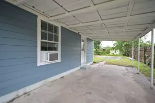 10338 Flaxman St, Houston, TX 77029 - Photo 3
