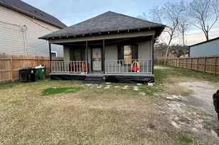 4013 King St, Houston, TX 77026 - Photo 1