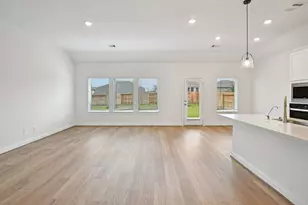 225 Raine Mnr Ct, Montgomery, TX 77316 - Photo 3