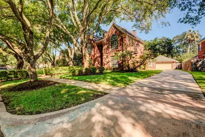 502 Lake Bend Drive, Sugar Land, TX 77479 - Photo 11