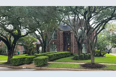 502 Lake Bend Drive, Sugar Land, TX 77479 - Photo 3