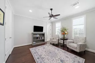 315 E 24th St, Houston, TX 77008 - Photo 19