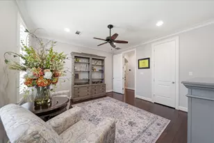 315 E 24th St, Houston, TX 77008 - Photo 17