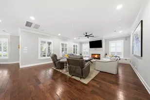 315 E 24th St, Houston, TX 77008 - Photo 7