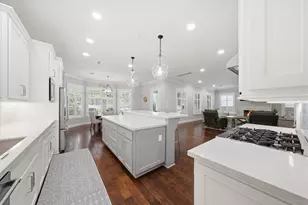 315 E 24th St, Houston, TX 77008 - Photo 11
