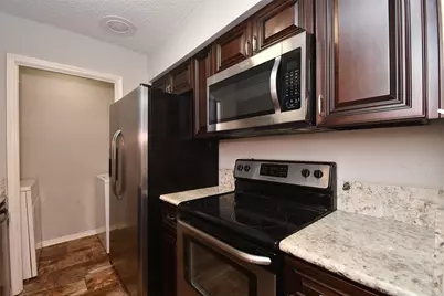 700 Thicket Lane #704, Houston, TX 77079 - Photo 13
