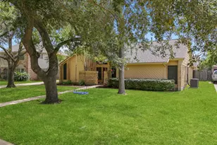 2618 Fontana Dr, Houston, TX 77043 - Photo 5