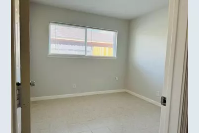 647 Regal Street, Houston, TX 77034 - Photo 5
