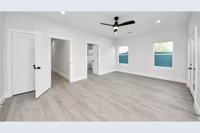 8306 Comal Street #B, Houston, TX 77051 - Photo 27